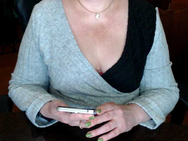 Alisa1917's BongaCams show and profile