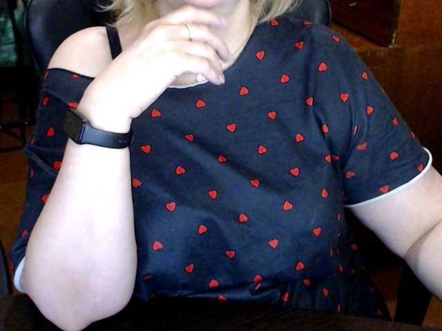 Alisa1917 live cam on BongaCams