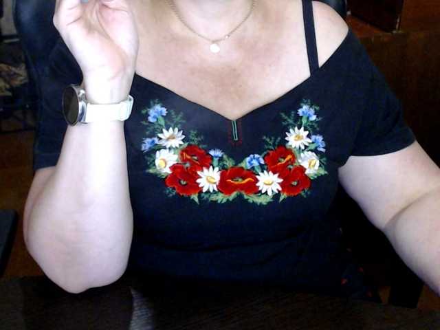 Alisa1917 live cam on BongaCams