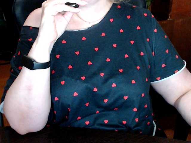 Alisa1917 live cam on BongaCams