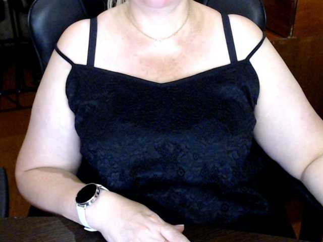 Alisa1917 live cam on BongaCams