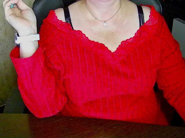 Alisa1917 live cam on BongaCams