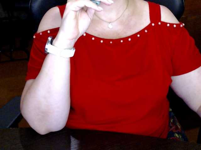 Alisa1917 live cam on BongaCams