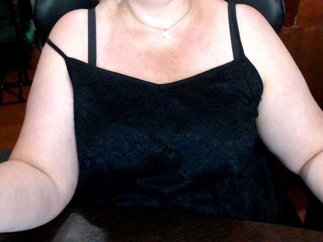 Alisa1917 live cam on BongaCams