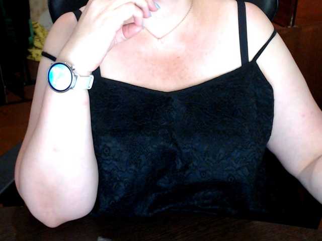 Alisa1917 live cam on BongaCams