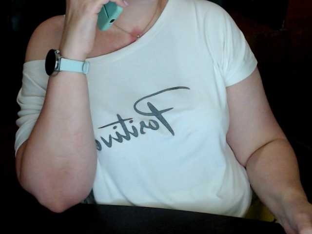Alisa1917 live cam on BongaCams