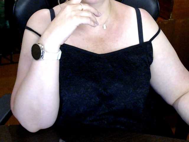 Alisa1917 live cam on BongaCams