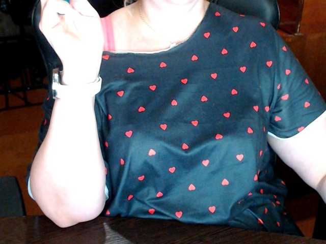 Alisa1917 live cam on BongaCams