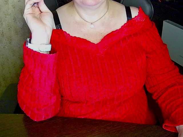 Alisa1917 live cam on BongaCams