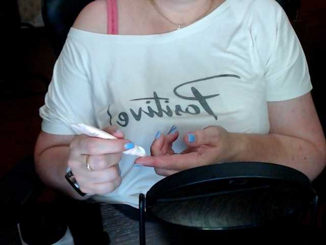 Alisa1917 live cam on BongaCams