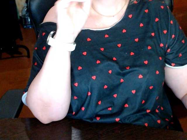 Alisa1917 live cam on BongaCams