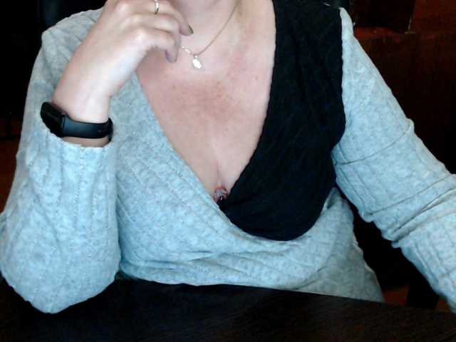 Alisa1917's BongaCams show and profile