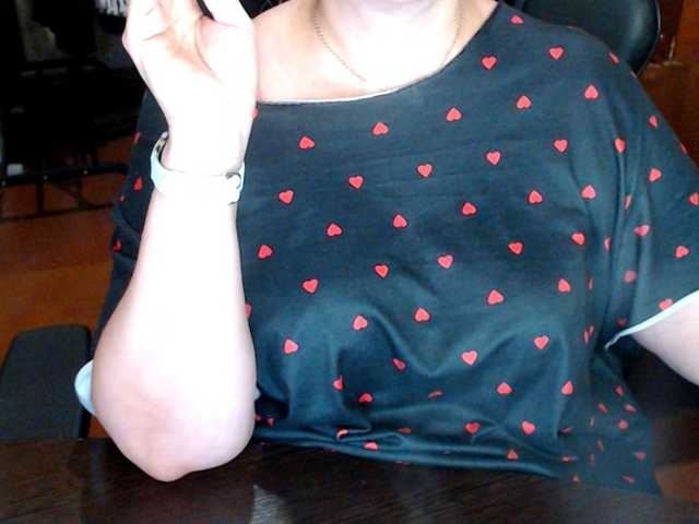 Alisa1917 live cam on BongaCams