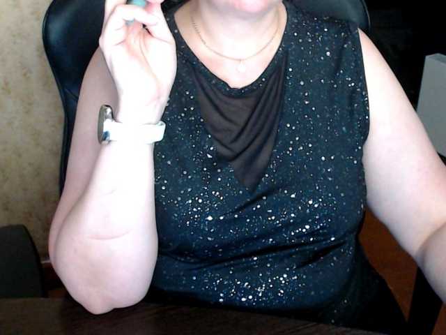 Alisa1917 live cam on BongaCams