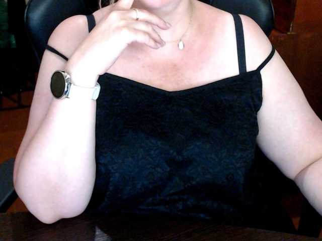 Alisa1917 live cam on BongaCams