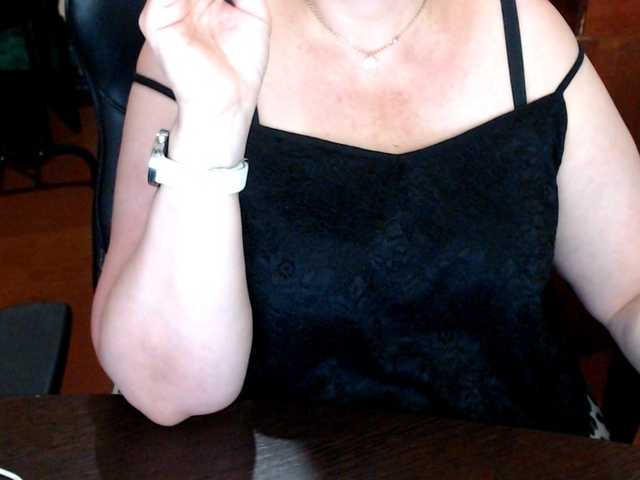 Alisa1917 live cam on BongaCams