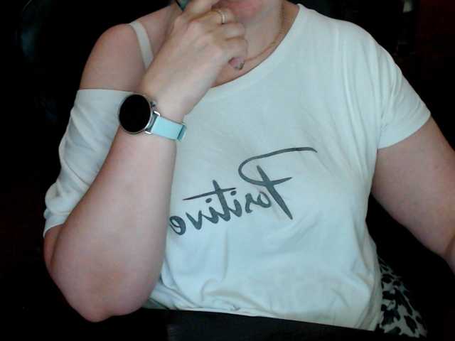 Alisa1917 live cam on BongaCams