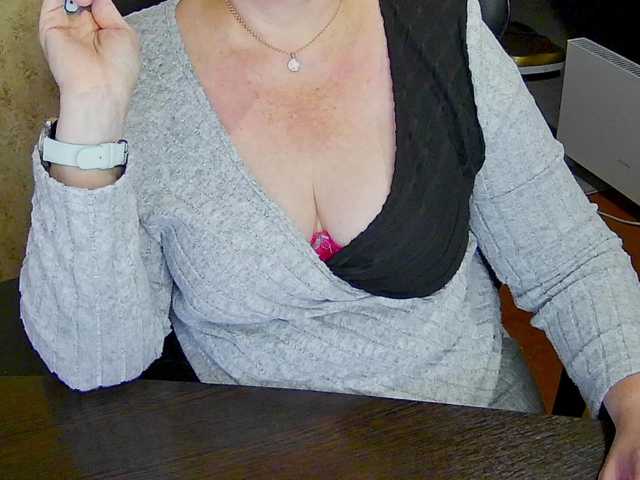 Alisa1917 live cam on BongaCams