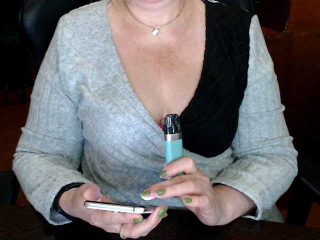 Alisa1917's BongaCams show and profile