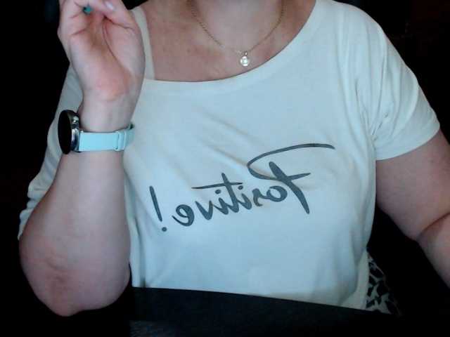 Alisa1917 live cam on BongaCams
