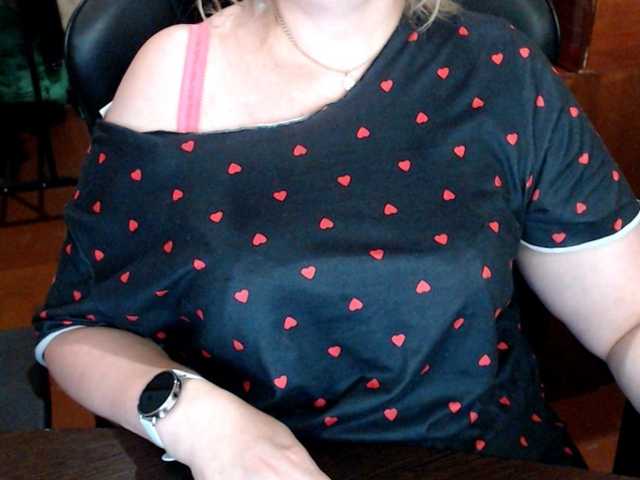 Alisa1917 live cam on BongaCams