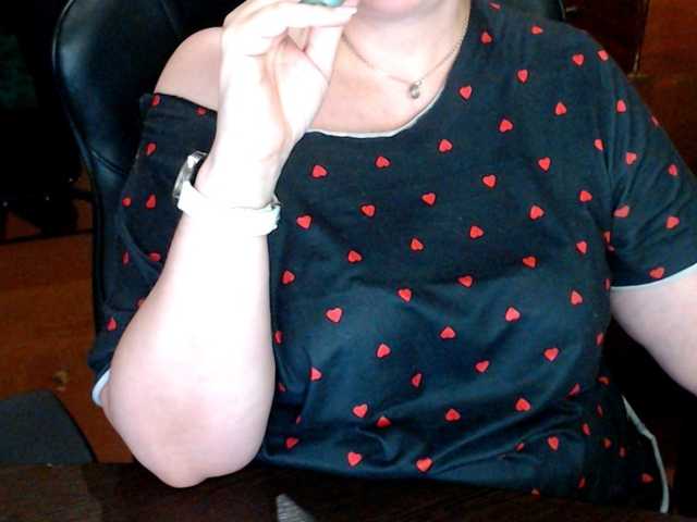 Alisa1917 live cam on BongaCams