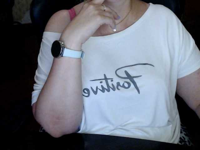 Alisa1917 live cam on BongaCams