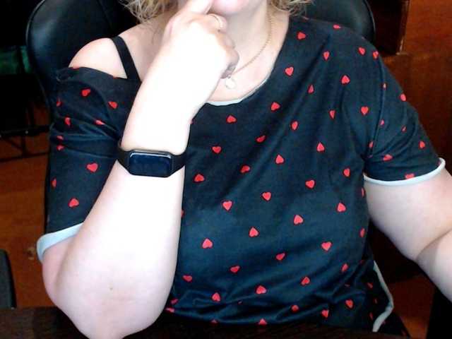 Alisa1917 live cam on BongaCams