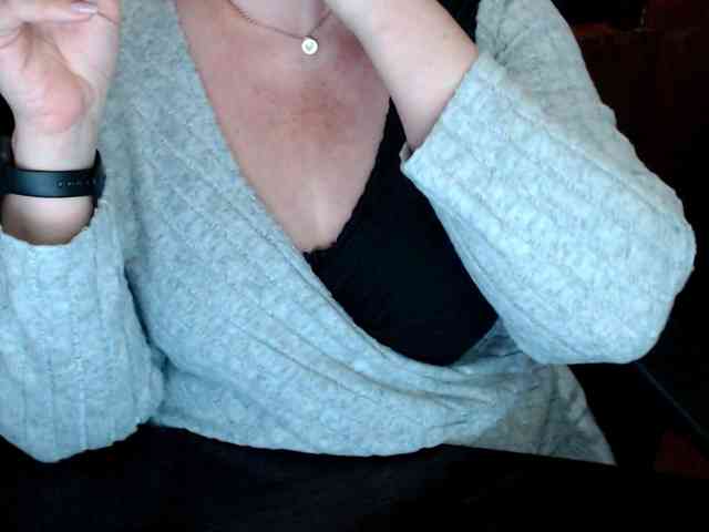 Alisa1917 Live Webcam on BongaCams