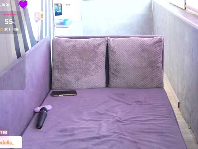 Julia-Jane's BongaCams show and profile