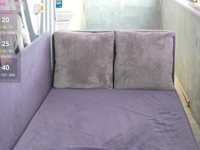 Julia-Jane live cam on BongaCams