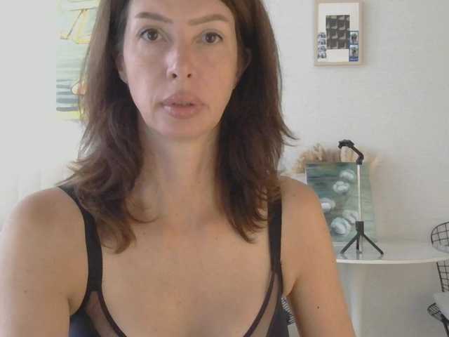 WhiteQueen888 live cam preview