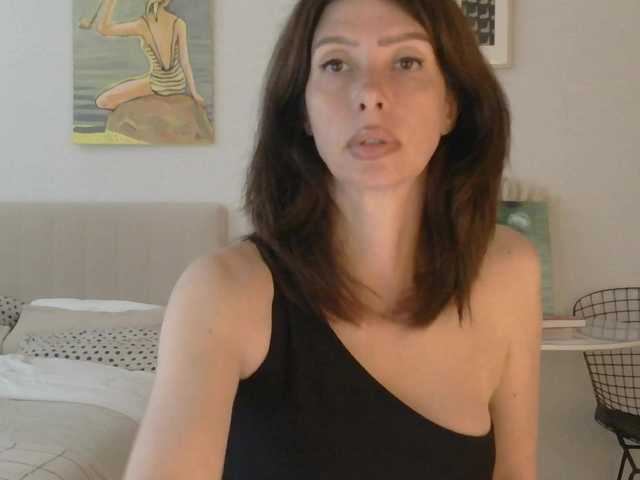 RoxySkyBlue live cam on BongaCams