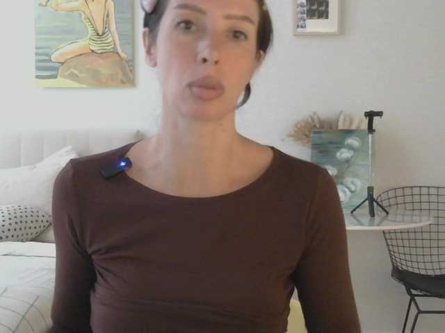 RoxySkyBlue live cam on BongaCams