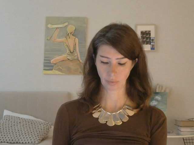 Whitequeen888 live cam