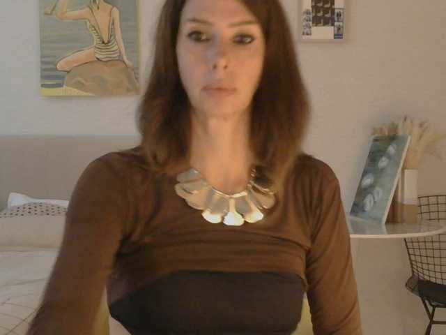 RoxySkyBlue live cam on BongaCams