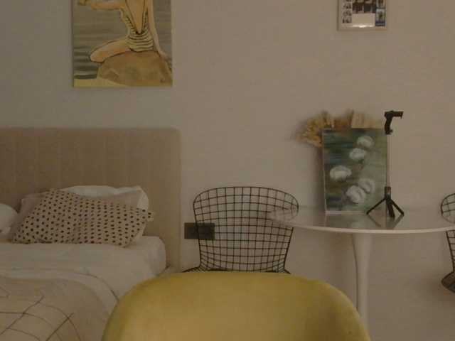 RoxySkyBlue, en directo ahora en BongaCams