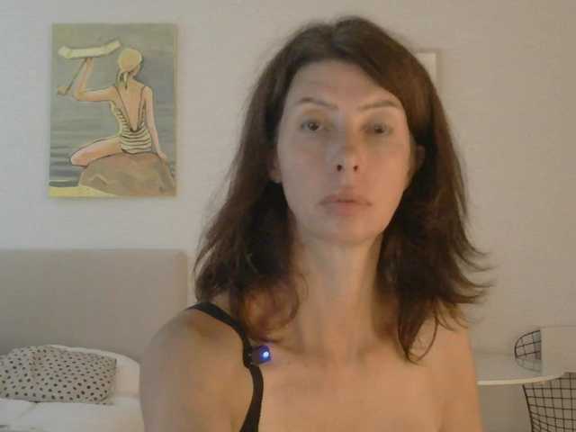 RoxySkyBlue live cam on BongaCams
