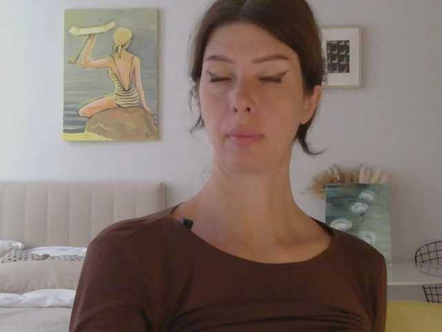 RoxySkyBlue live cam on BongaCams