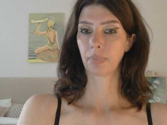 RoxySkyBlue live cam on BongaCams
