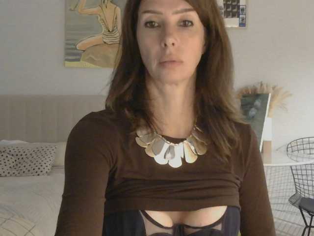 RoxySkyBlue live cam on BongaCams