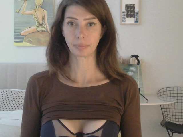 RoxySkyBlue live cam on BongaCams