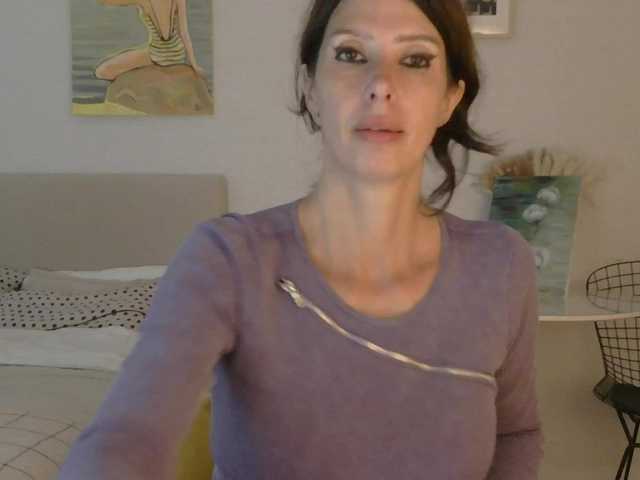 RoxySkyBlue live webcam show