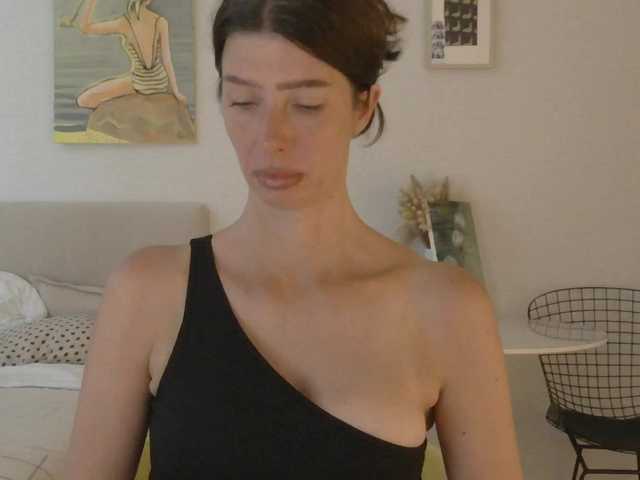 RoxySkyBlue live cam on BongaCams