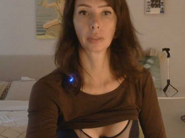 WhiteQueen888 live cam preview