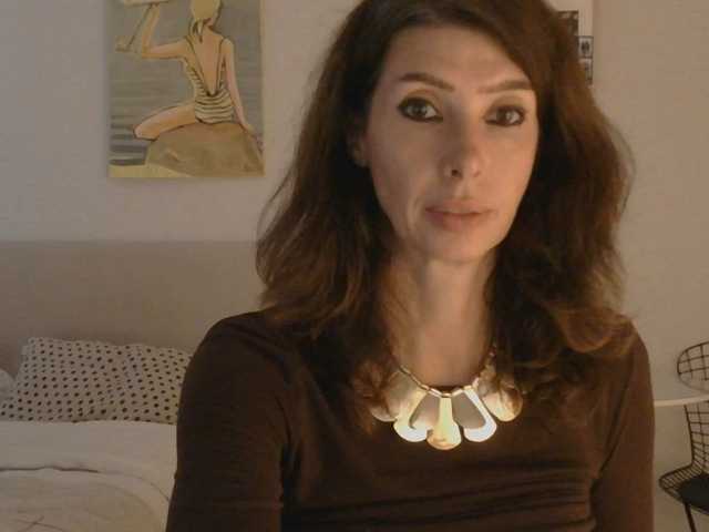 WhiteQueen888 live cam preview