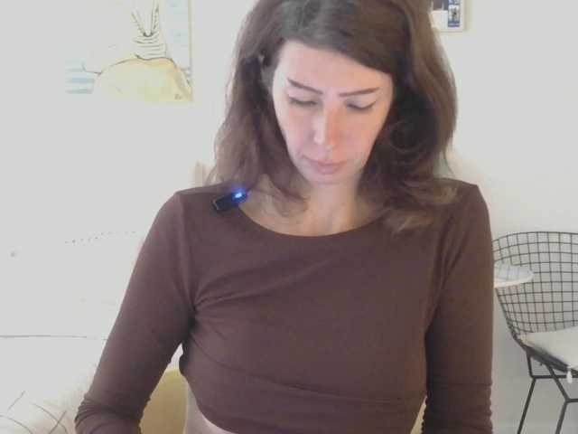 WhiteQueen888 live cam preview