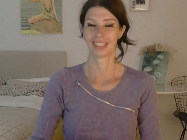 RoxySkyBlue live cam on BongaCams