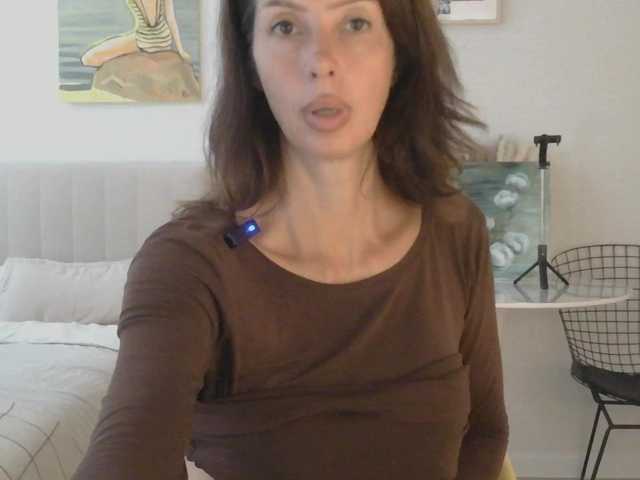 RoxySkyBlue live cam on BongaCams