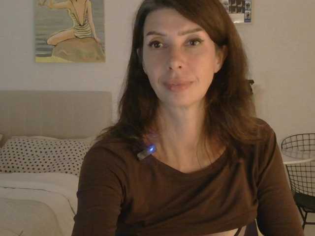 RoxySkyBlue live cam on BongaCams